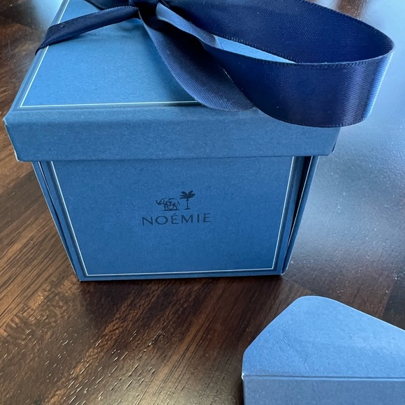 Selling authentic .34 CT Diamond eternity band 18K White Gold, Ring Size: 6.5 - Picture 5 of 7